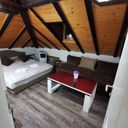 Pansion Oscar Summer Garden Maison d'hôtes Mostar