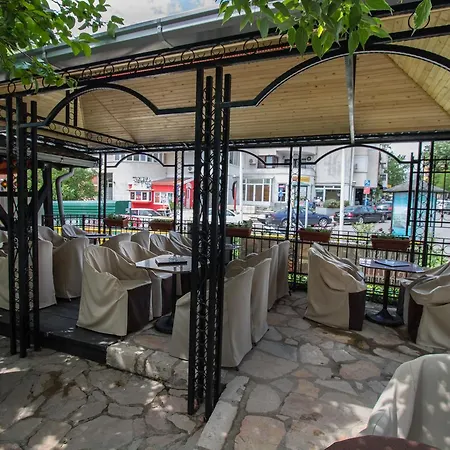Pansion Oscar Summer Garden Mostar